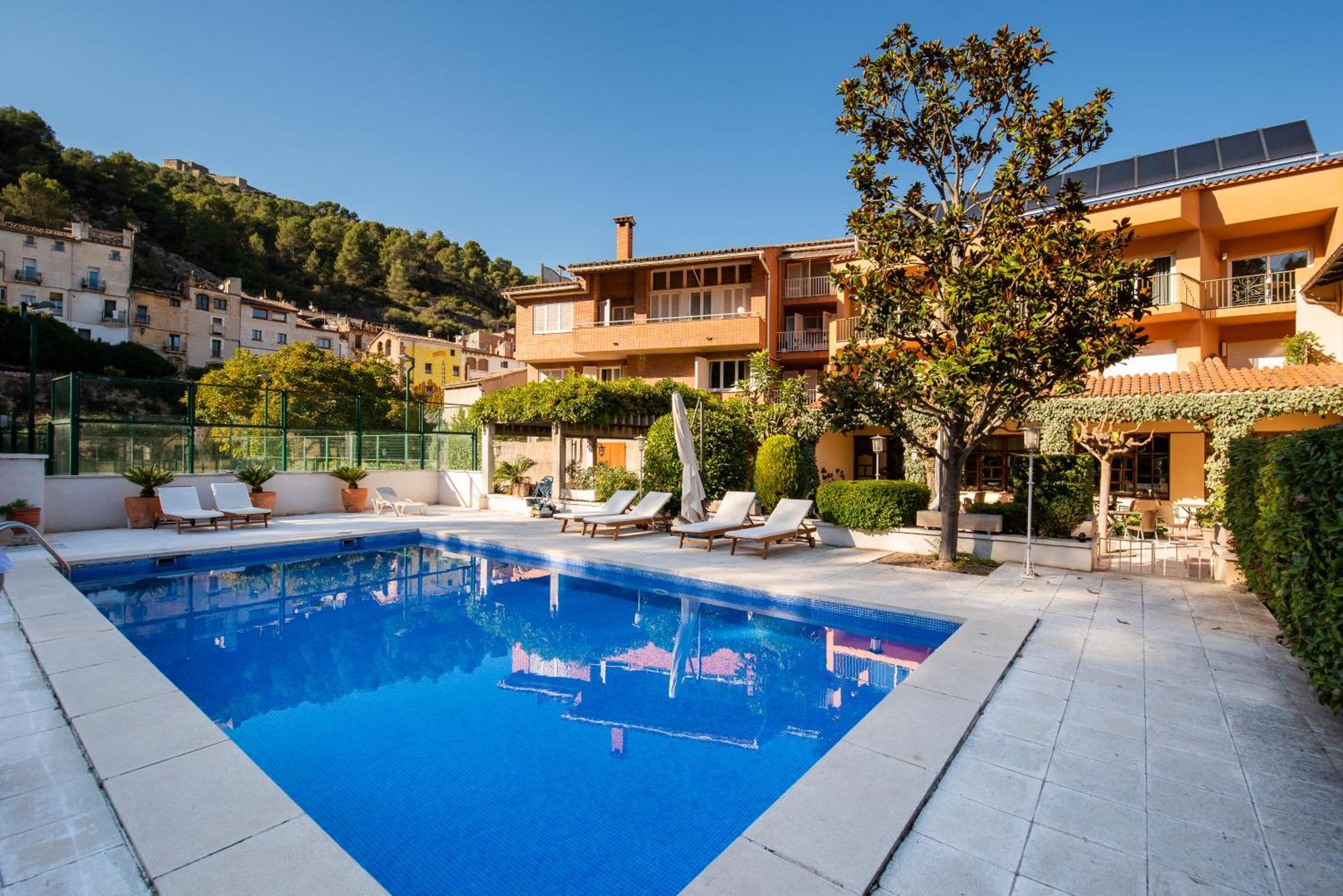 Hotel Robert La Pobla de Claramunt エクステリア 写真