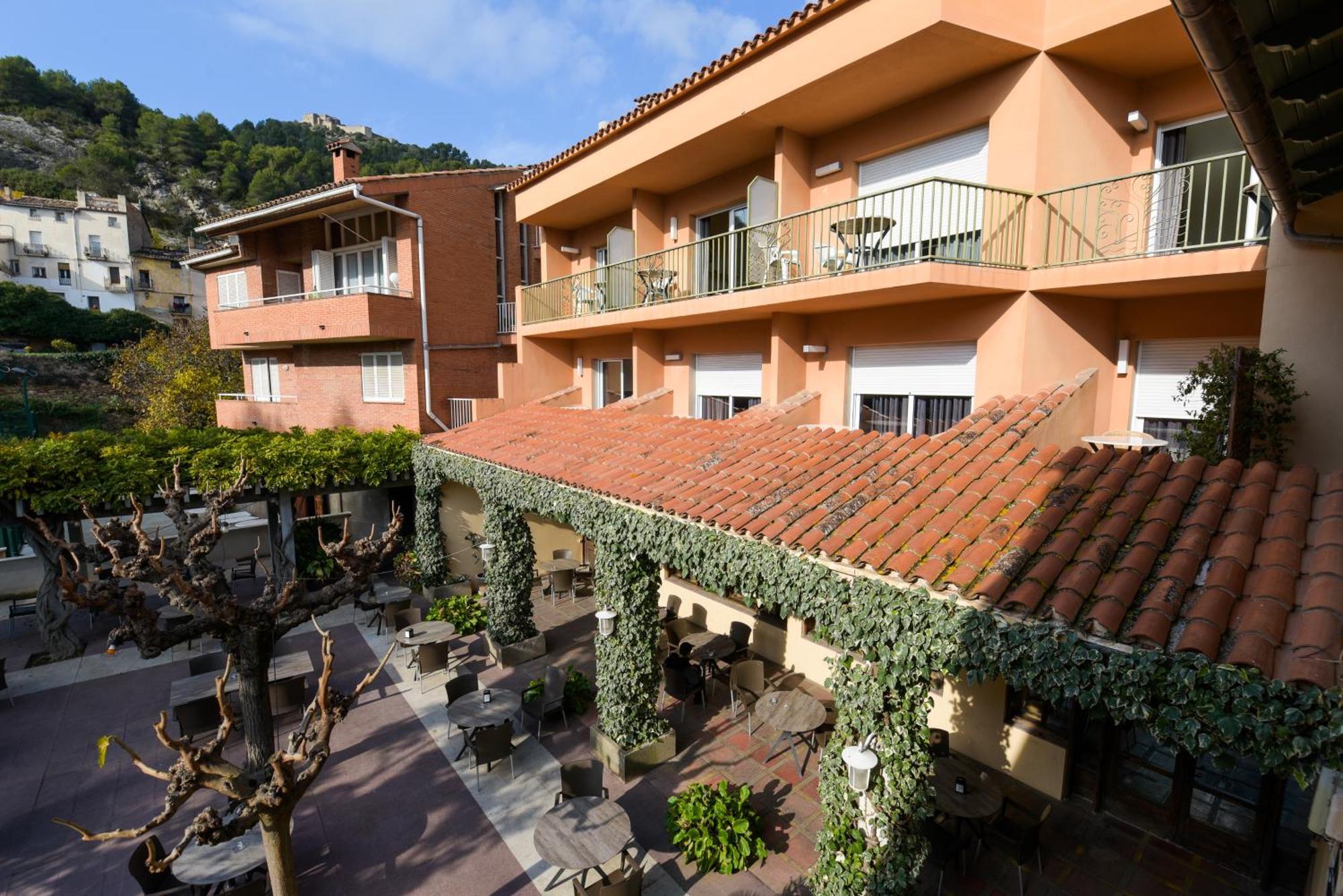 Hotel Robert La Pobla de Claramunt エクステリア 写真
