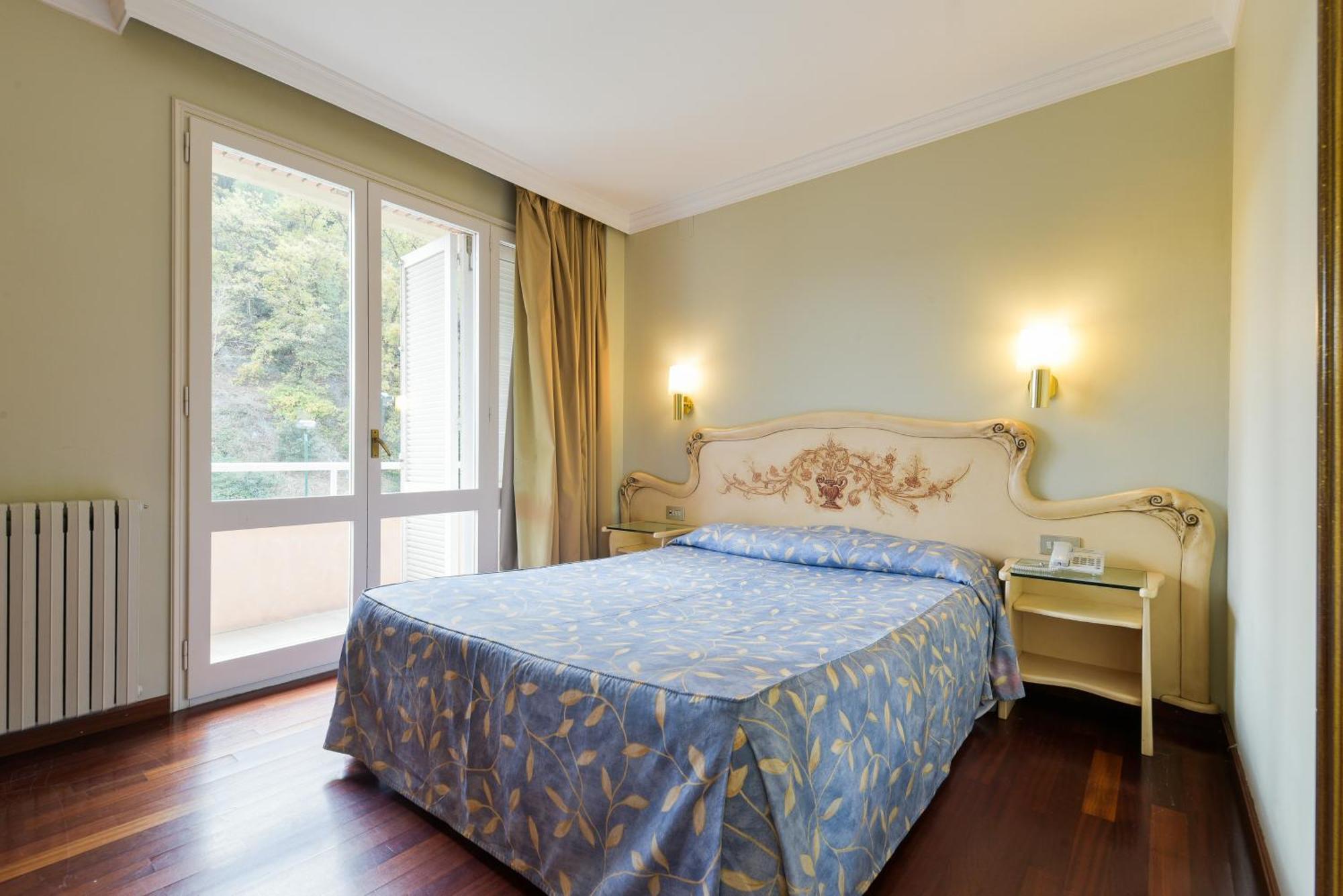 Hotel Robert La Pobla de Claramunt エクステリア 写真