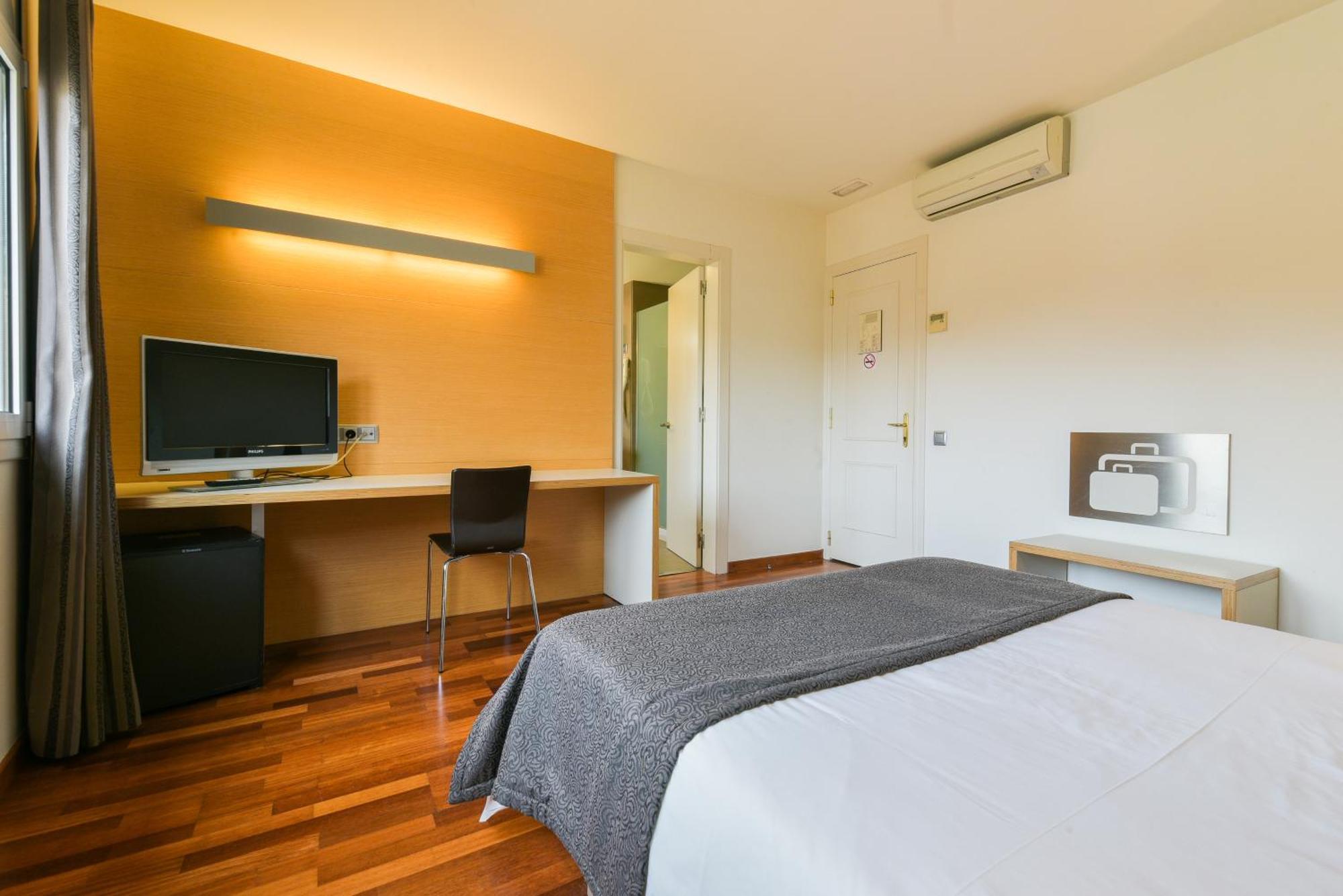 Hotel Robert La Pobla de Claramunt エクステリア 写真